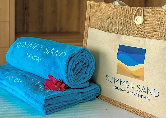 Отель Summer 4*